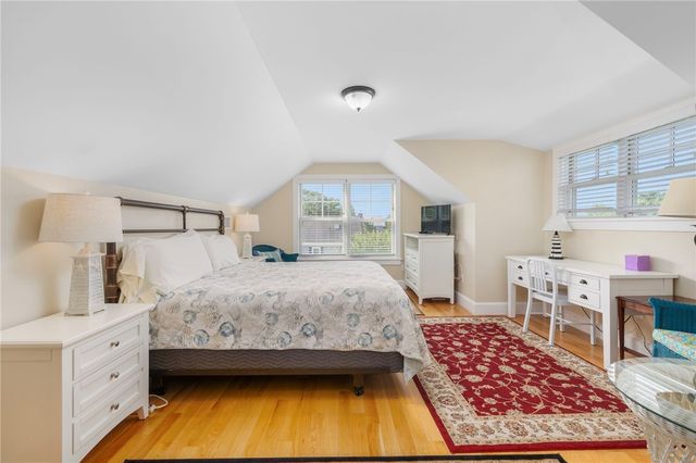 36 Beachview Terrace, Middletown, RI 02842