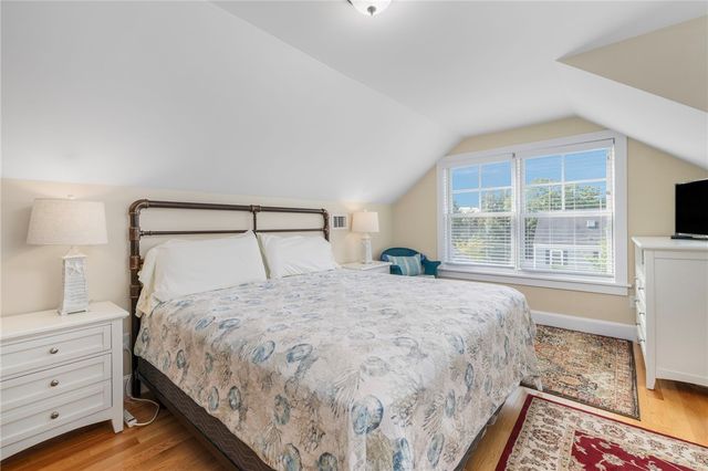 36 Beachview Terrace, Middletown, RI 02842