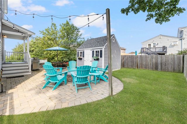 36 Beachview Terrace, Middletown, RI 02842