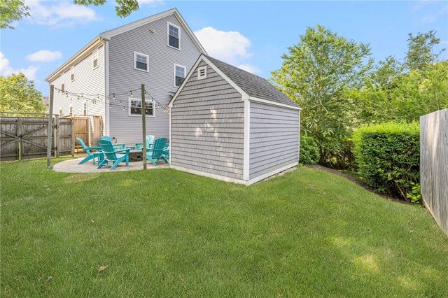 36 Beachview Terrace, Middletown, RI 02842