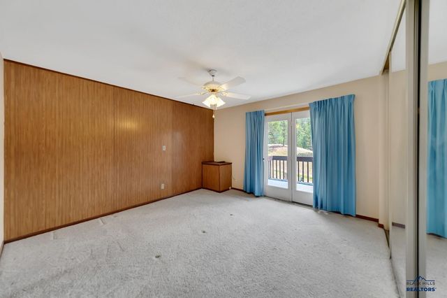 4204 FOOTHILL DR, Rapid City, SD 57702