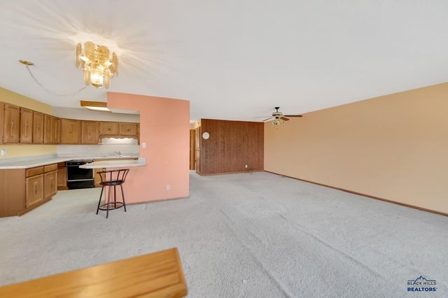 4204 FOOTHILL DR, Rapid City, SD 57702