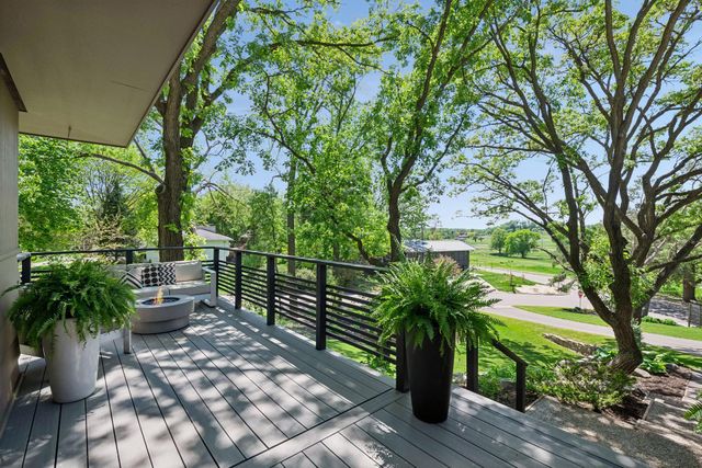 7121 Schey Drive, Edina, MN 55439
