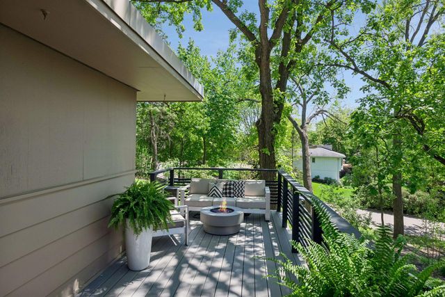 7121 Schey Drive, Edina, MN 55439