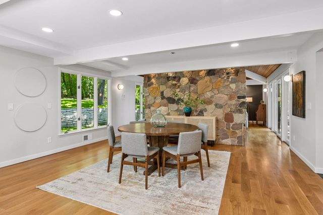 7121 Schey Drive, Edina, MN 55439