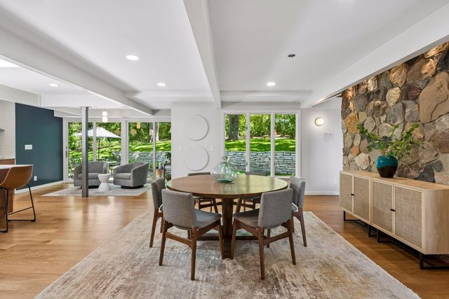 7121 Schey Drive, Edina, MN 55439