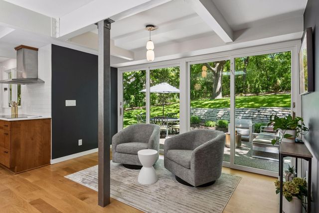 7121 Schey Drive, Edina, MN 55439