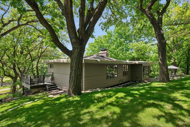 7121 Schey Drive, Edina, MN 55439