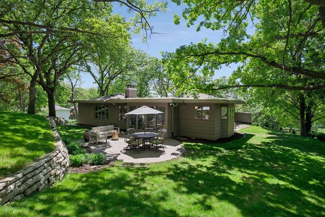 7121 Schey Drive, Edina, MN 55439