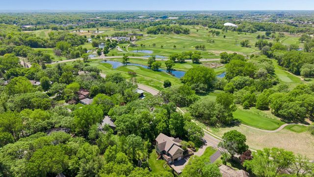 7121 Schey Drive, Edina, MN 55439