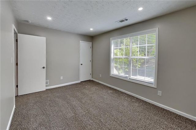 620 Gregory Manor Drive SW, Smyrna, GA 30082