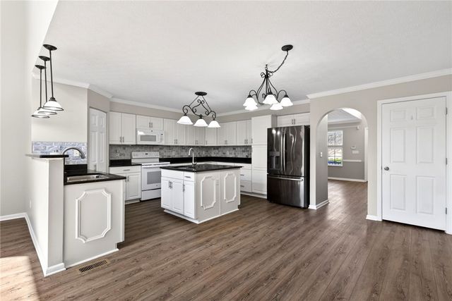 230 Meadowlark Lane, Monroe, OH 45050