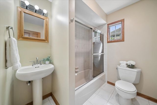 1853 Morgan Circle, Naperville, IL 60565