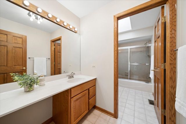 1853 Morgan Circle, Naperville, IL 60565