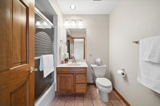 1853 Morgan Circle, Naperville, IL 60565