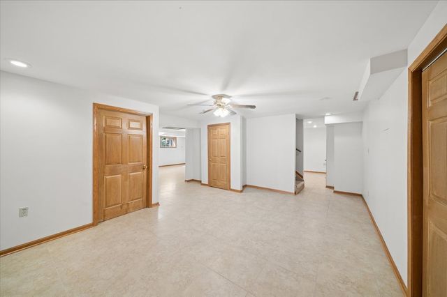 1853 Morgan Circle, Naperville, IL 60565