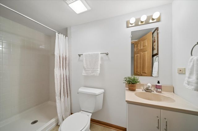 1853 Morgan Circle, Naperville, IL 60565
