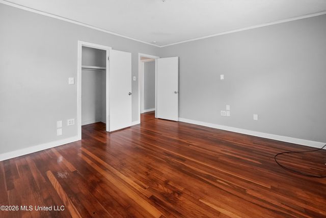 253 E Northside Drive, Jackson, MS 39206