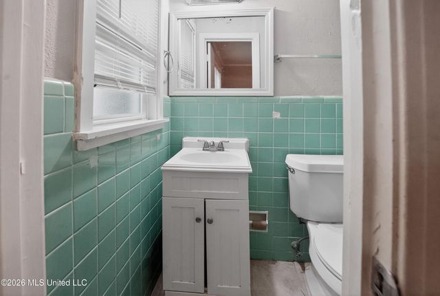 253 E Northside Drive, Jackson, MS 39206