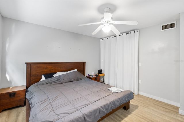 1221 DREW STREET B3, Clearwater, FL 33755