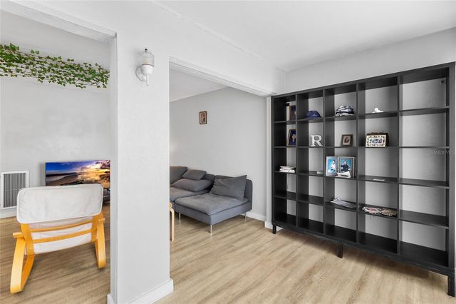 1221 DREW STREET B3, Clearwater, FL 33755