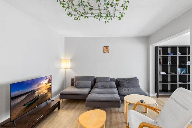 1221 DREW STREET B3, Clearwater, FL 33755