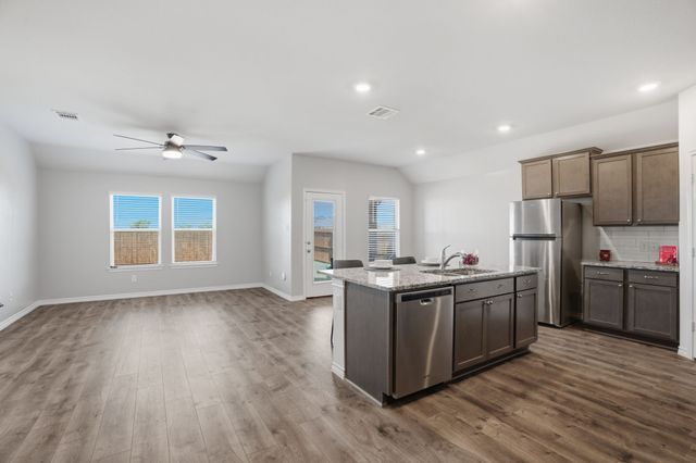 1106 Cowboy Lane, Princeton, TX 75407