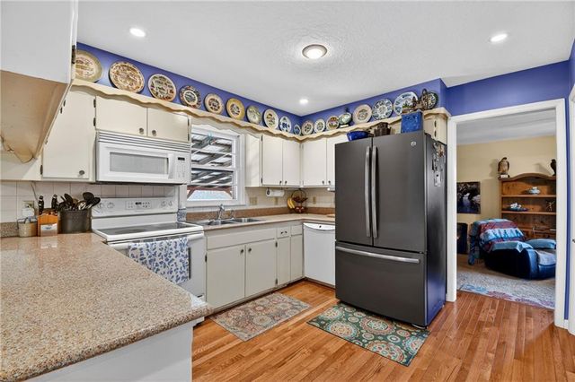 22420 Eisele Lane, Cleveland, MO 64734