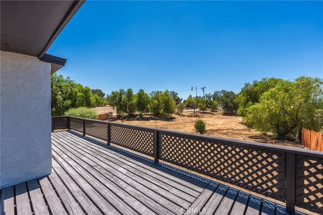 765 W County Line, Calimesa, CA 92320