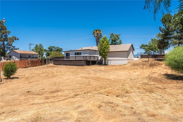 765 W County Line, Calimesa, CA 92320