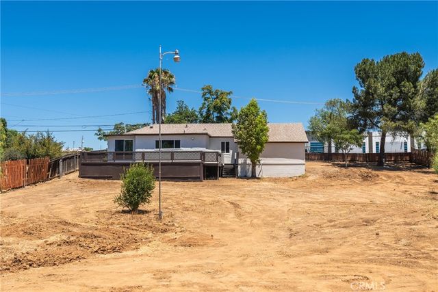 765 W County Line, Calimesa, CA 92320