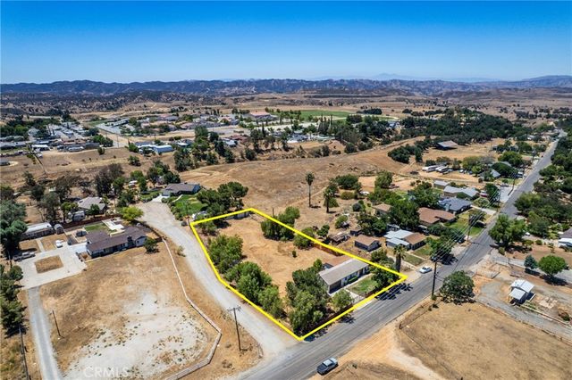 765 W County Line, Calimesa, CA 92320
