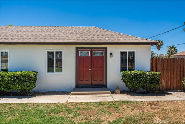 765 W County Line, Calimesa, CA 92320