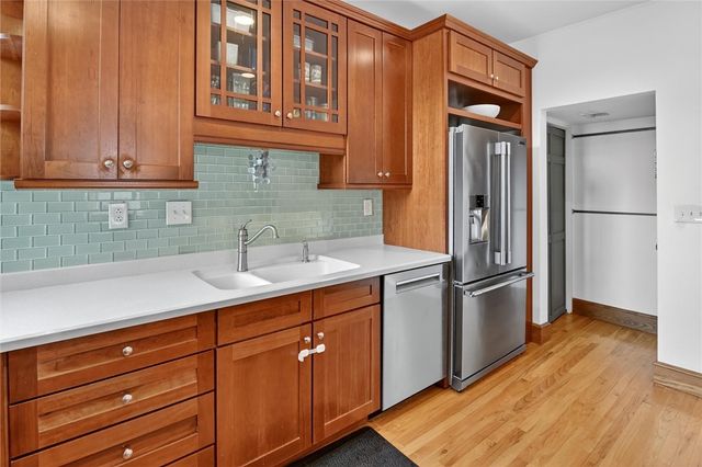 198 Dewey St, Edgewood, PA 15218