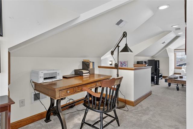 198 Dewey St, Edgewood, PA 15218