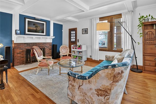 198 Dewey St, Edgewood, PA 15218