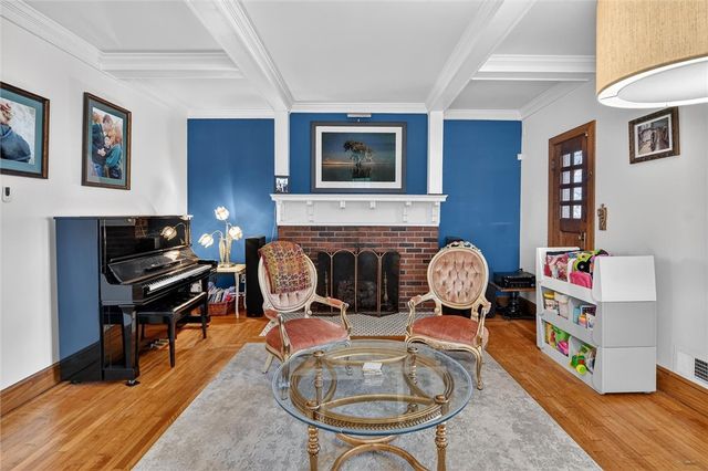 198 Dewey St, Edgewood, PA 15218