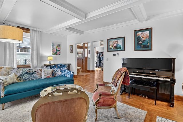 198 Dewey St, Edgewood, PA 15218