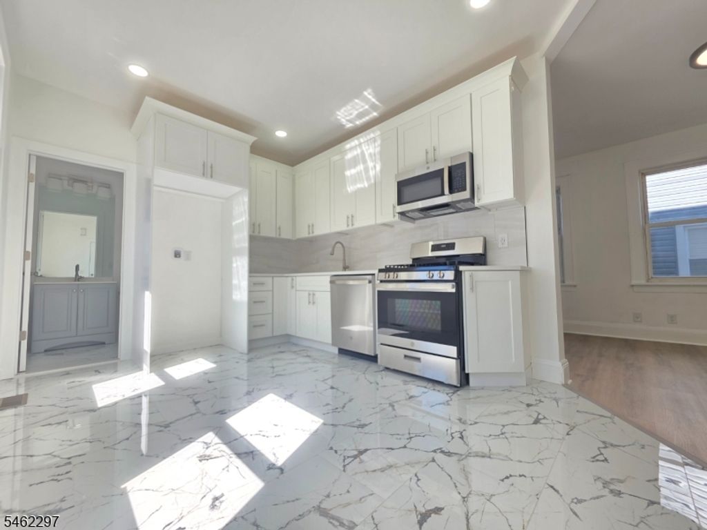112 Arthur St, Linden City, NJ 07036 — photo 2