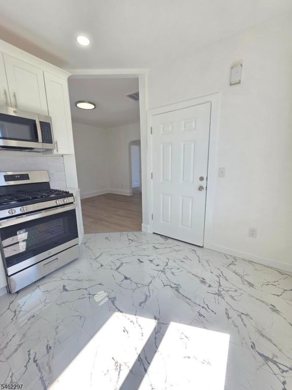 112 Arthur St, Linden City, NJ 07036 — photo 4
