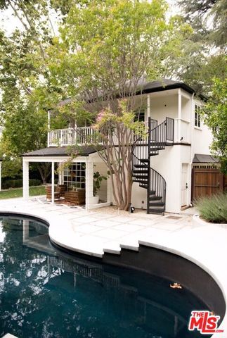 5800 Valley Oak Drive, Los Angeles, CA 90068