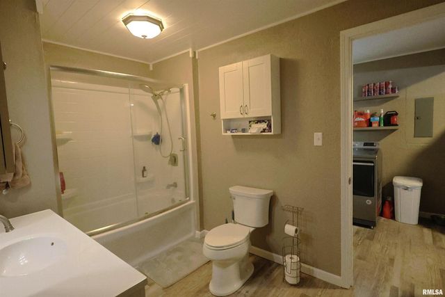 1629 Firewood Lane, Centralia, IL 62801