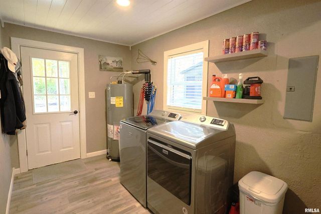 1629 Firewood Lane, Centralia, IL 62801