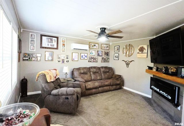 1629 Firewood Lane, Centralia, IL 62801