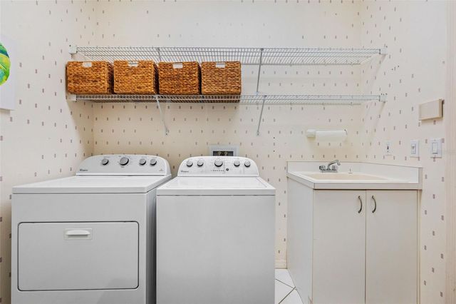 6427 BERKSHIRE PLACE, University Park, FL 34201