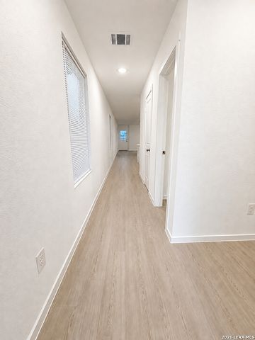 6430 DALI BND, San Antonio, TX 78263