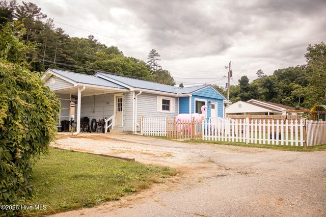 47 Hatchett Street, Murphy, NC 28906