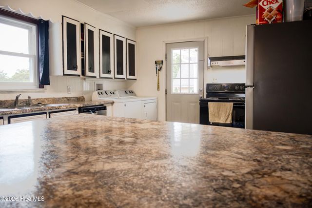 47 Hatchett Street, Murphy, NC 28906
