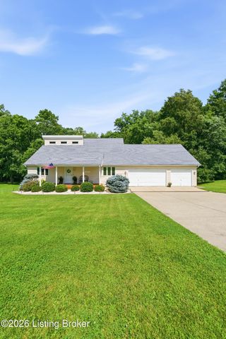 4811 Hickory Hollow Ln, Shepherdsville, KY 40165