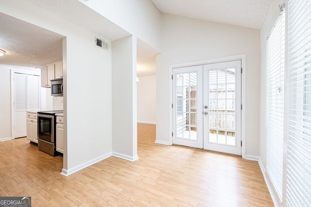 7750 Roswell Road 10F, Atlanta, GA 30350
